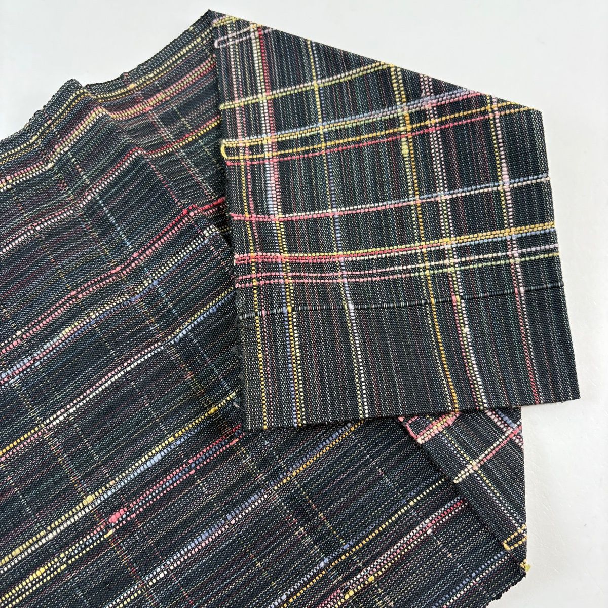 名古屋帯 八寸 めがね織 松葉仕立て 全通柄 黒 カジュアル 中古 kp2097 名古屋帯 秀品 八寸名古屋帯 松葉仕立て 格子 黒 正絹 【中古】 - メルカリ