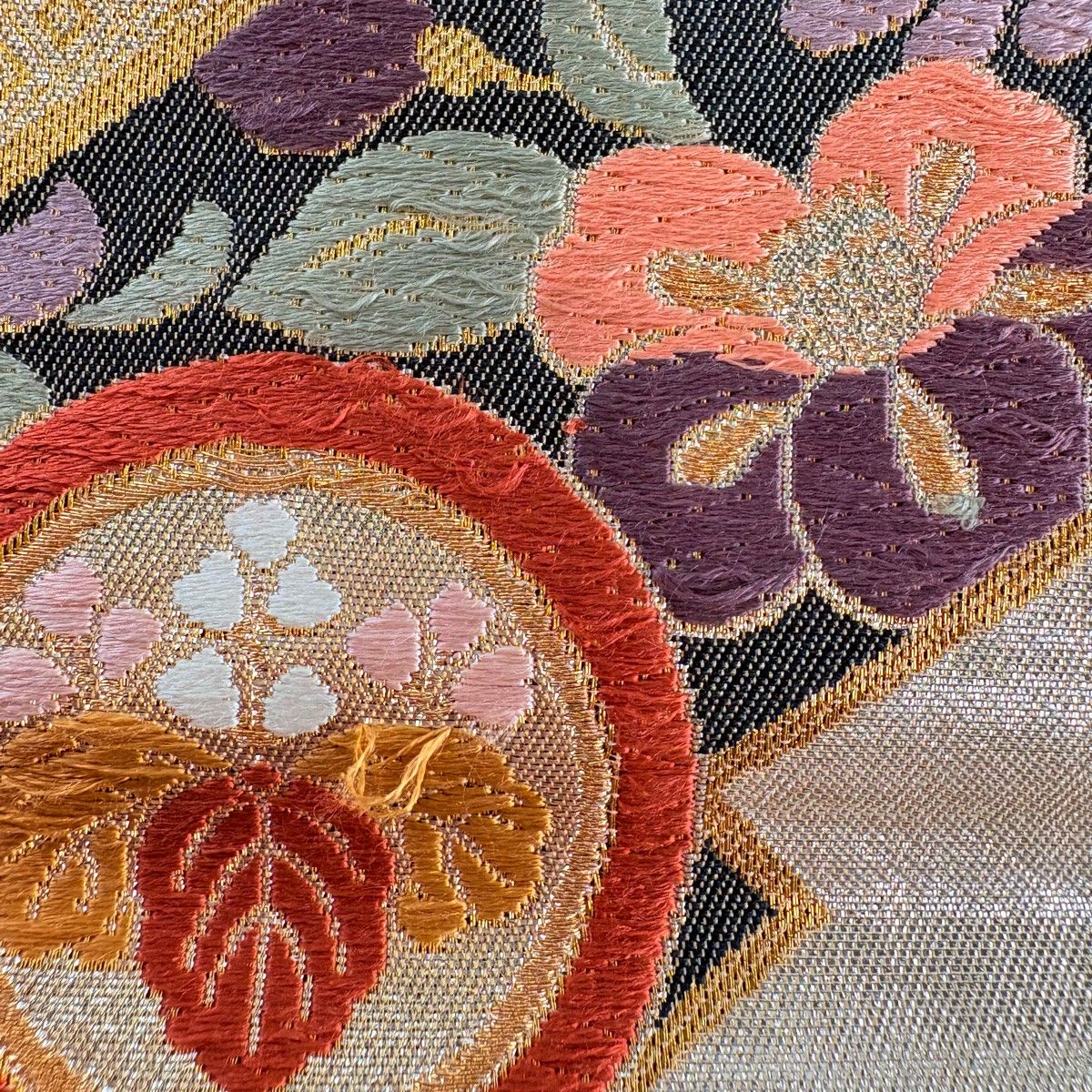 袋帯 秀品 草花 鴛鴦 刺繍 金銀糸 銀色 六通 正絹 【中古】 - メルカリ