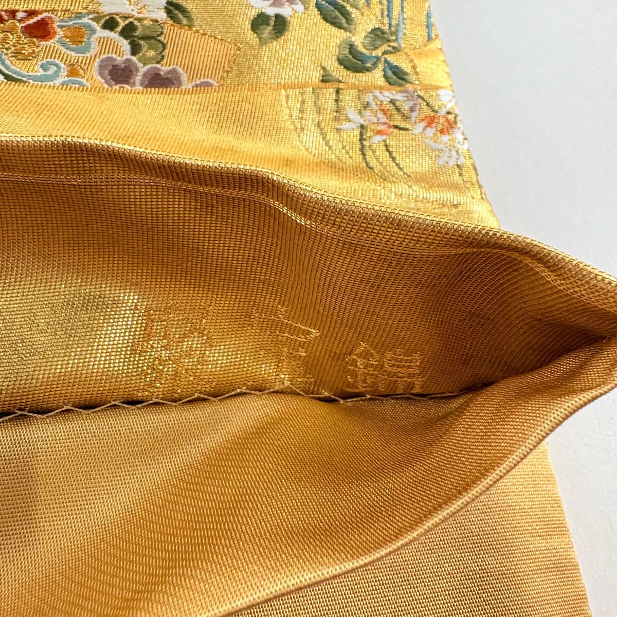 美品】 袋帯 秀品 聚宝織 瑞祥扇面文 草花 金糸 箔 金色 六通 正絹