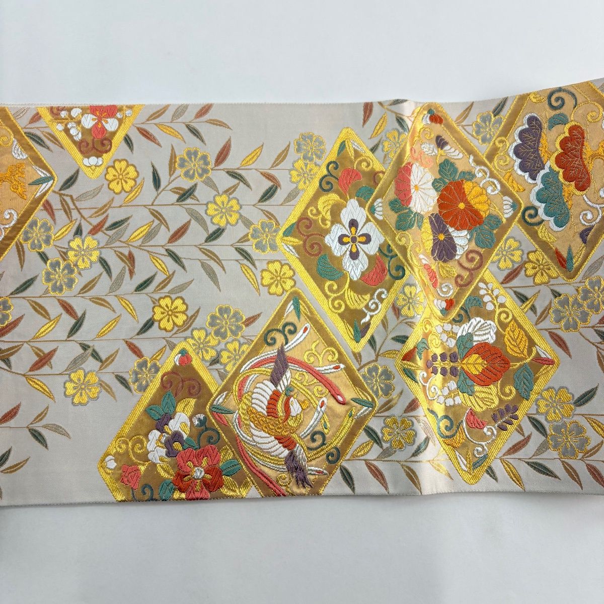 美品】 袋帯 秀品 桐竹鳳凰 菊 刺繍 金銀糸 ピンクベージュ 六通 正絹