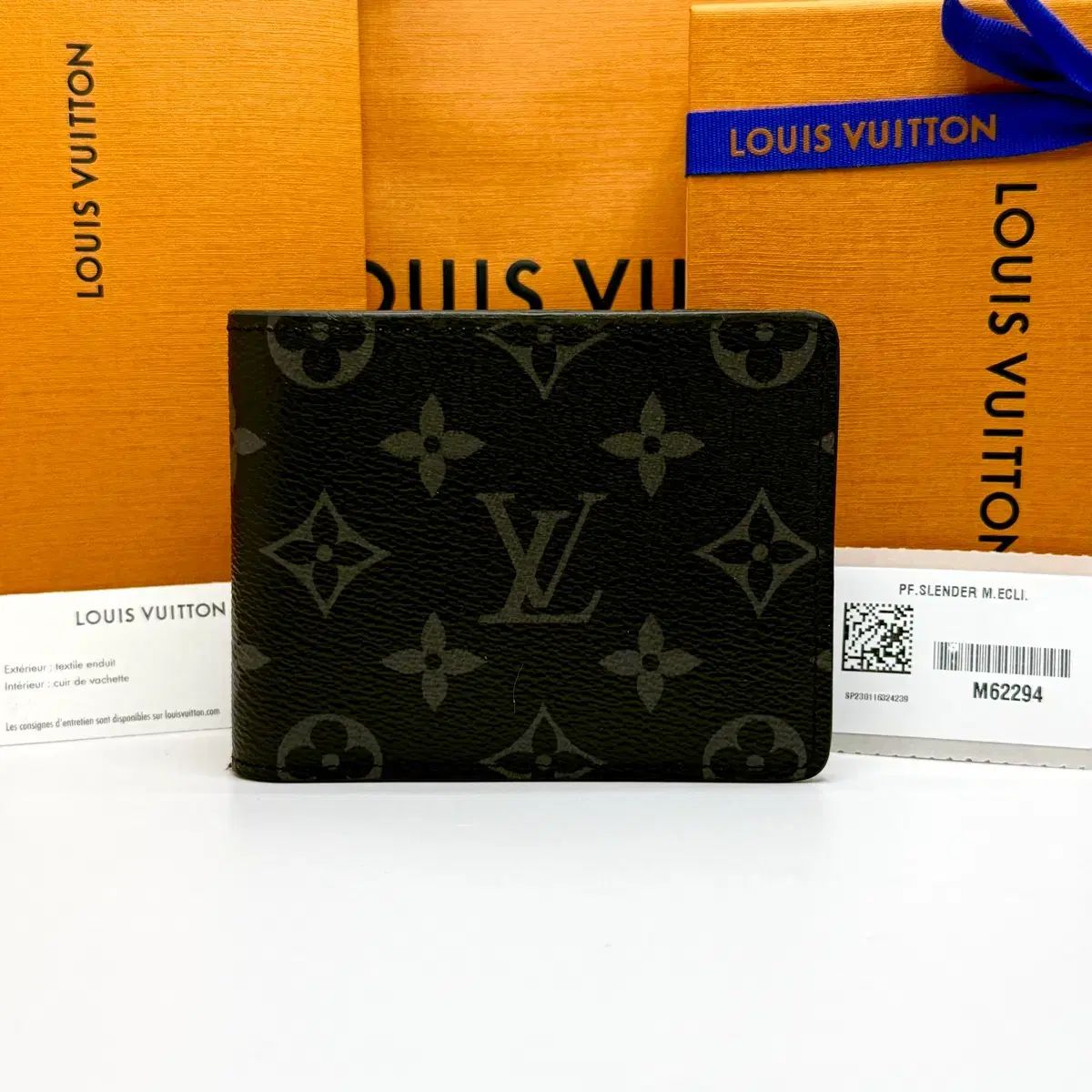 ルイヴィトン 二つ折り財布 - メルカリ
