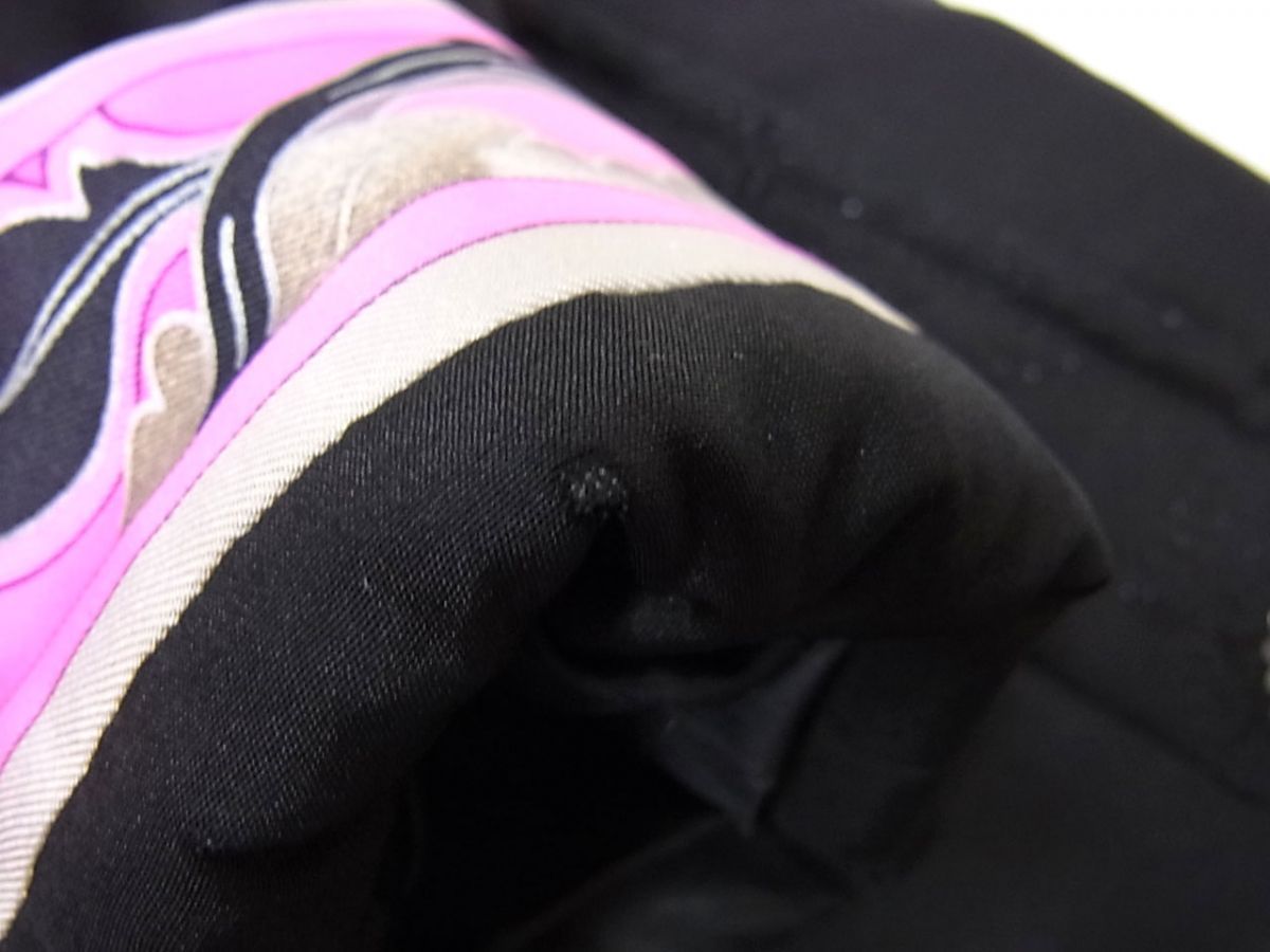 良品✨レオナール 中綿キルティングコート デザイン刺繍 スパンコール 花柄 良品✨レオナール 中綿キルティングコート デザイン刺繍 スパンコール