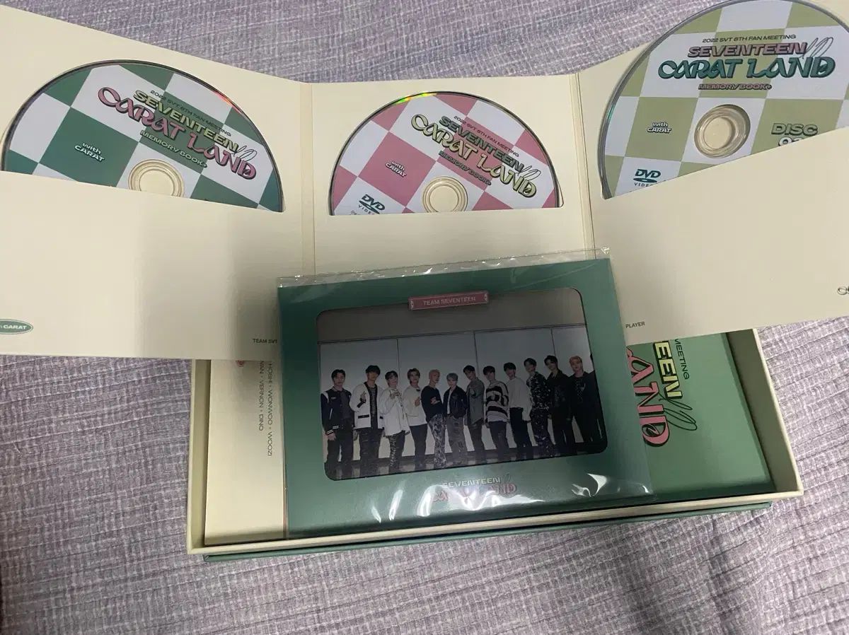 【メルカリ便】SEVENTEEN 2022 カラットランドトレカ 20パック SEVENTEEN carat land 2022 ケレン カラットランド - メルカリ