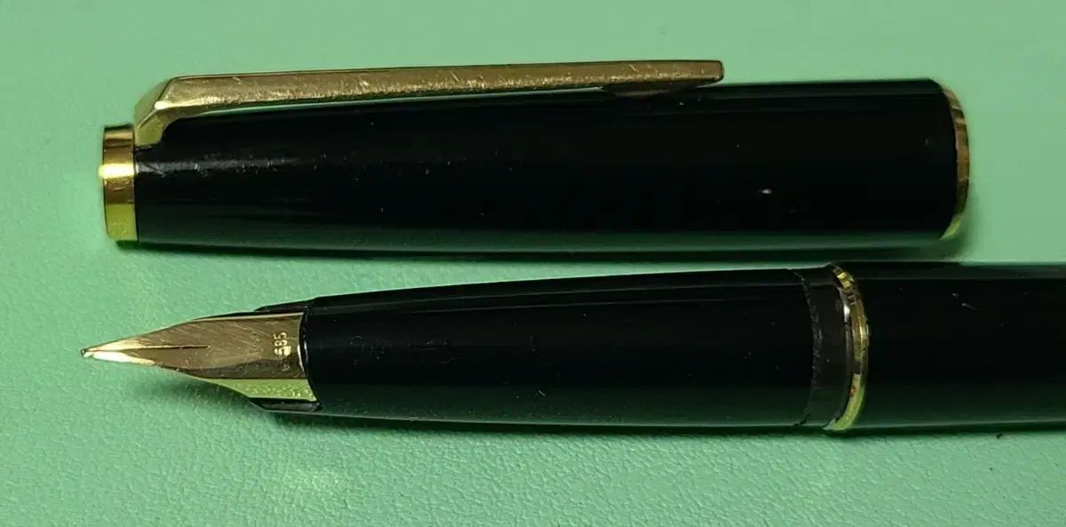 MONT BLANC 221 14K 万年筆 - メルカリ