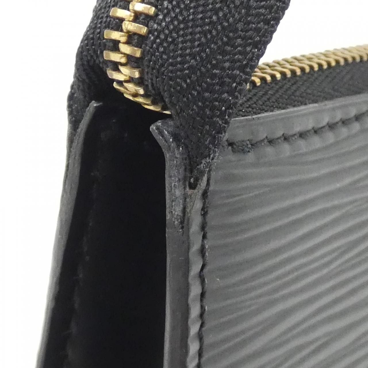 ルイヴィトン エピ ポシェット アクセソワール 24cm M52942