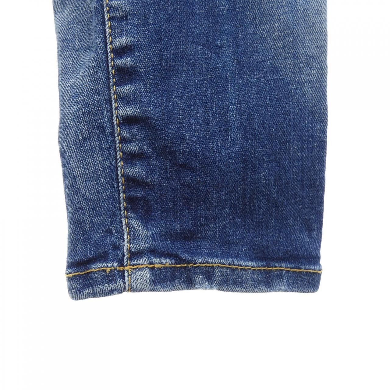 ディースクエアード DSQUARED2 セール中 S72LB0433 S30685 ジーンズ  