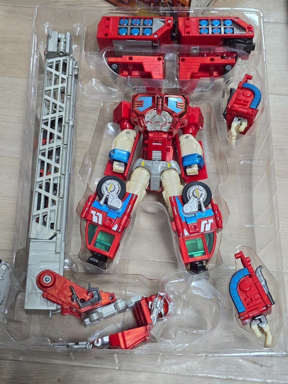 C-001 スーパーファイヤーコンボイ 「トランスフォーマー カーロボット」 C-001 スーパーファイヤーコンボイ 「トランスフォーマー カーロボット