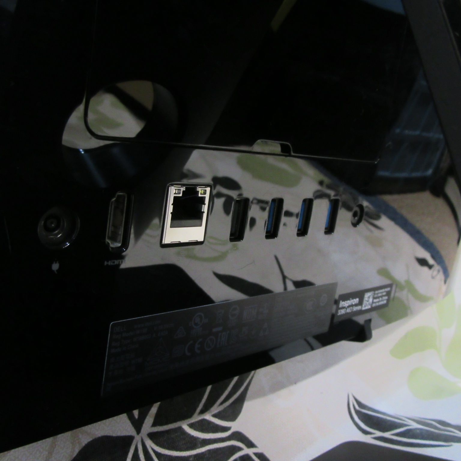 お手頃！Win11公式対応CPU/メ8G/超高速SSD/カメラ/無線/HDMI - メルカリ