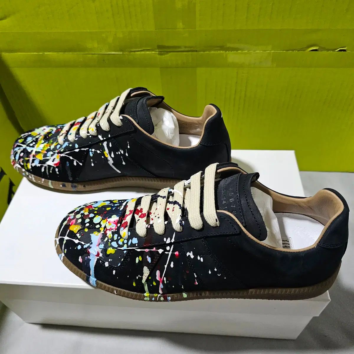 メゾンマルジェラ　ドイツ軍 過去のコレクションから、デザイナーズファッションの“創造性”を探求