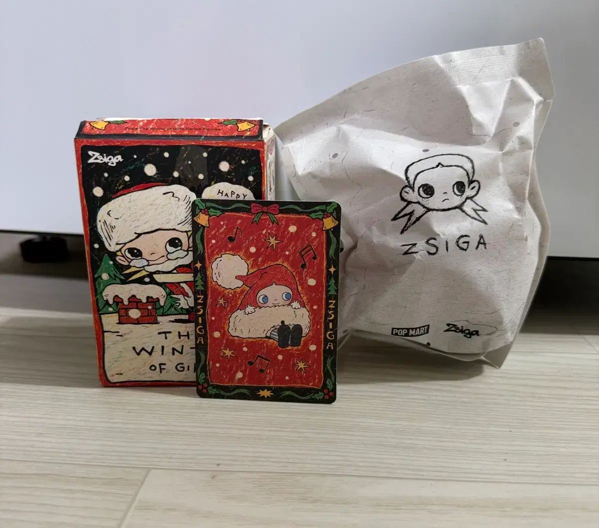 人気SALE，定番 ポップマート ジィシーガ 冬の日のプレゼント シリーズ (帽子の中のプレゼント) その他