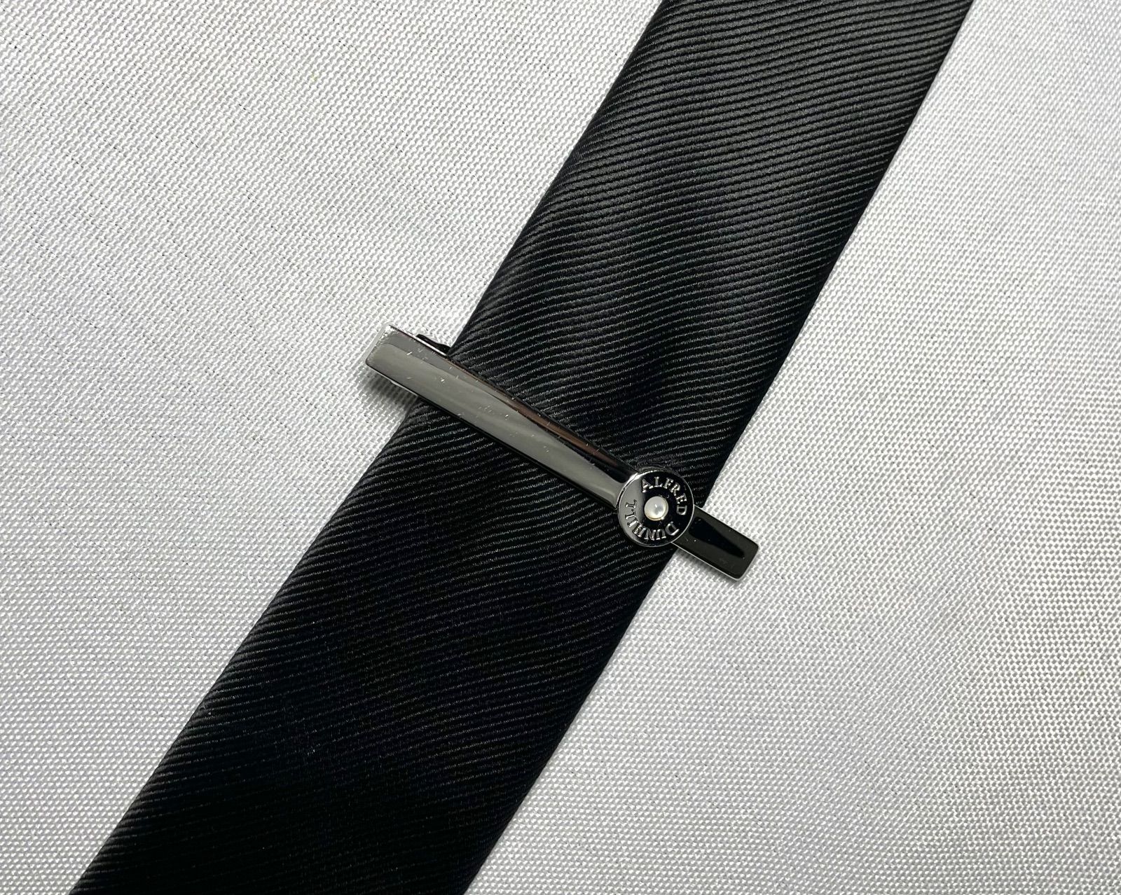 Alfred Dunhill アルフレッドダンヒル ロゴ文字 ホワイトストーン装飾