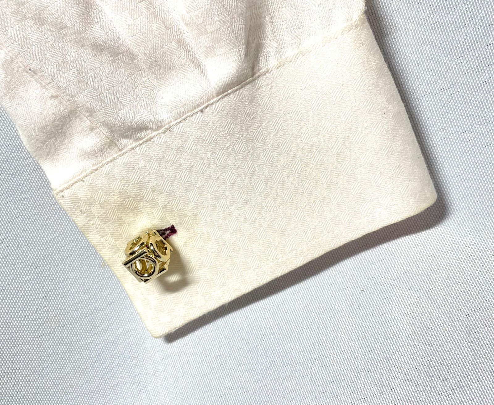 美品✨Salvatore Ferragamo カフリンクス ゴールド ガンチーニ Gancini cufflinks - Men | Ferragamo