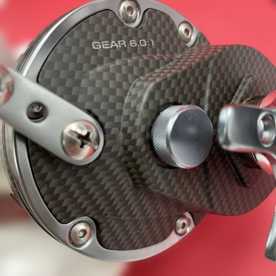 VALTOM J-20H プロックス　美品 PROX バルトムJリミテッド20H カーボンブラック ジギング専用ラウンド