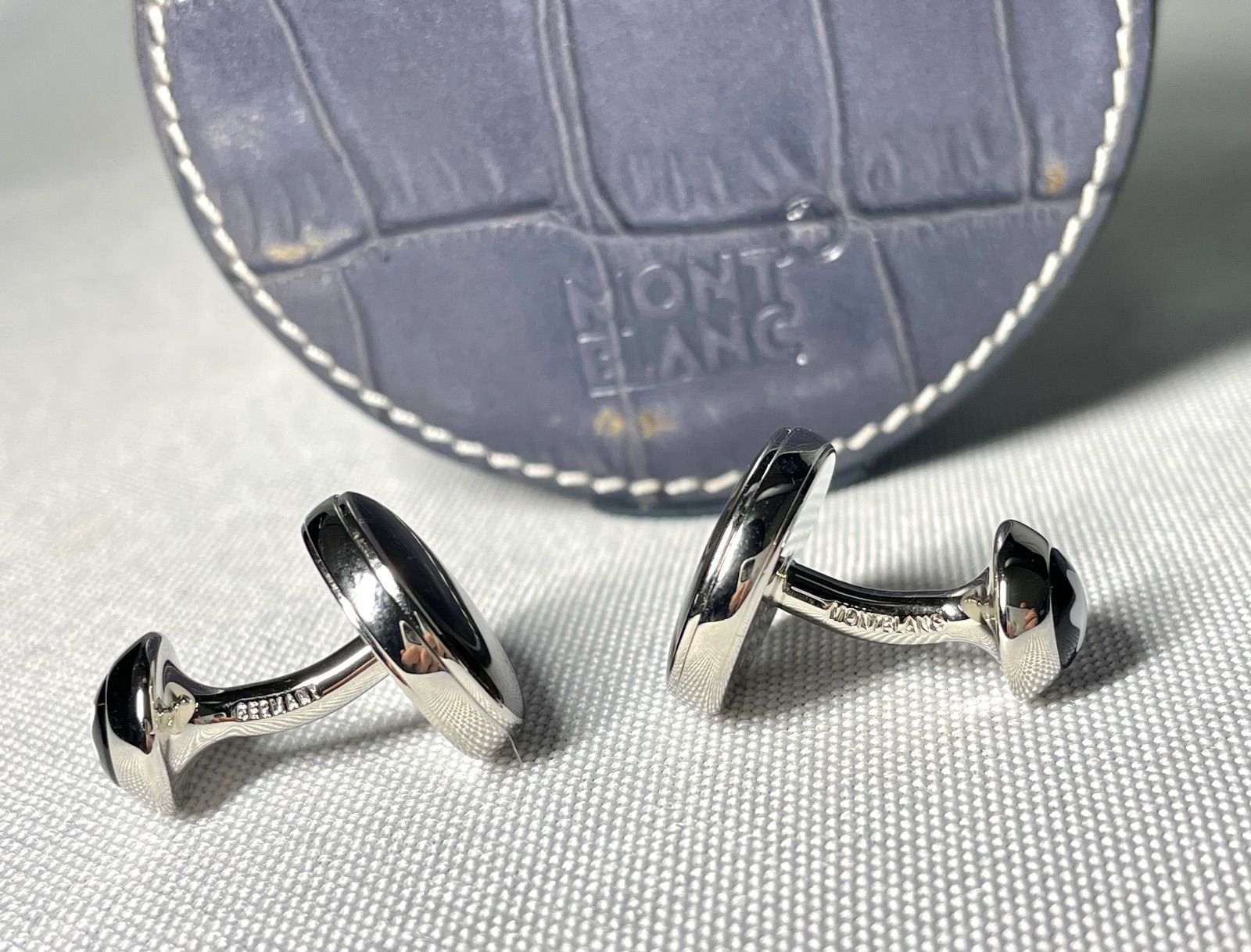 美品★1E426 モンブラン カフリンクス シルバー クリア ビジネス小物 美品☆1E426 モンブラン カフリンクス シルバー クリア ビジネス小物