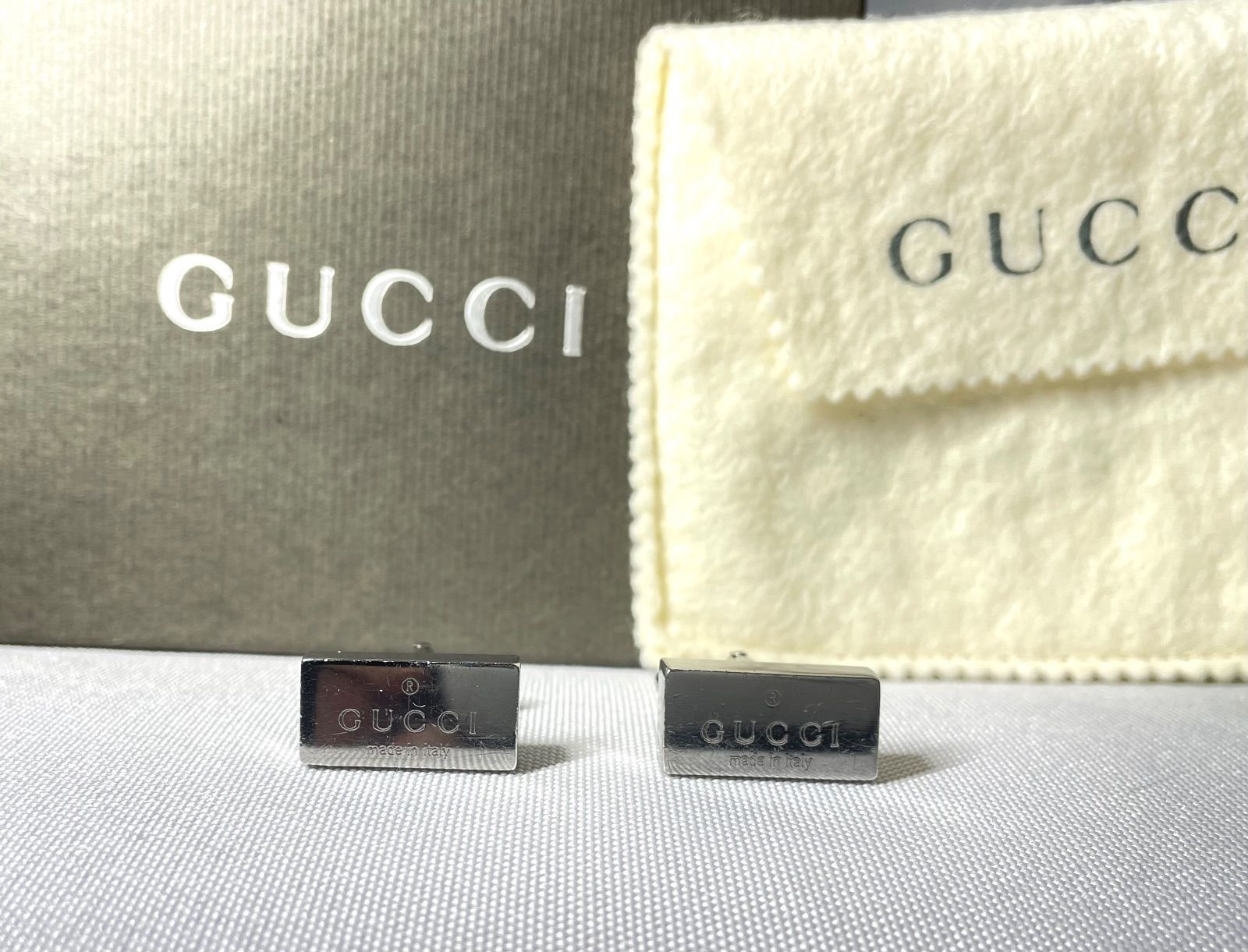 希少 GUCCI グッチ ブランドロゴ文字 クロームスターリングシルバー