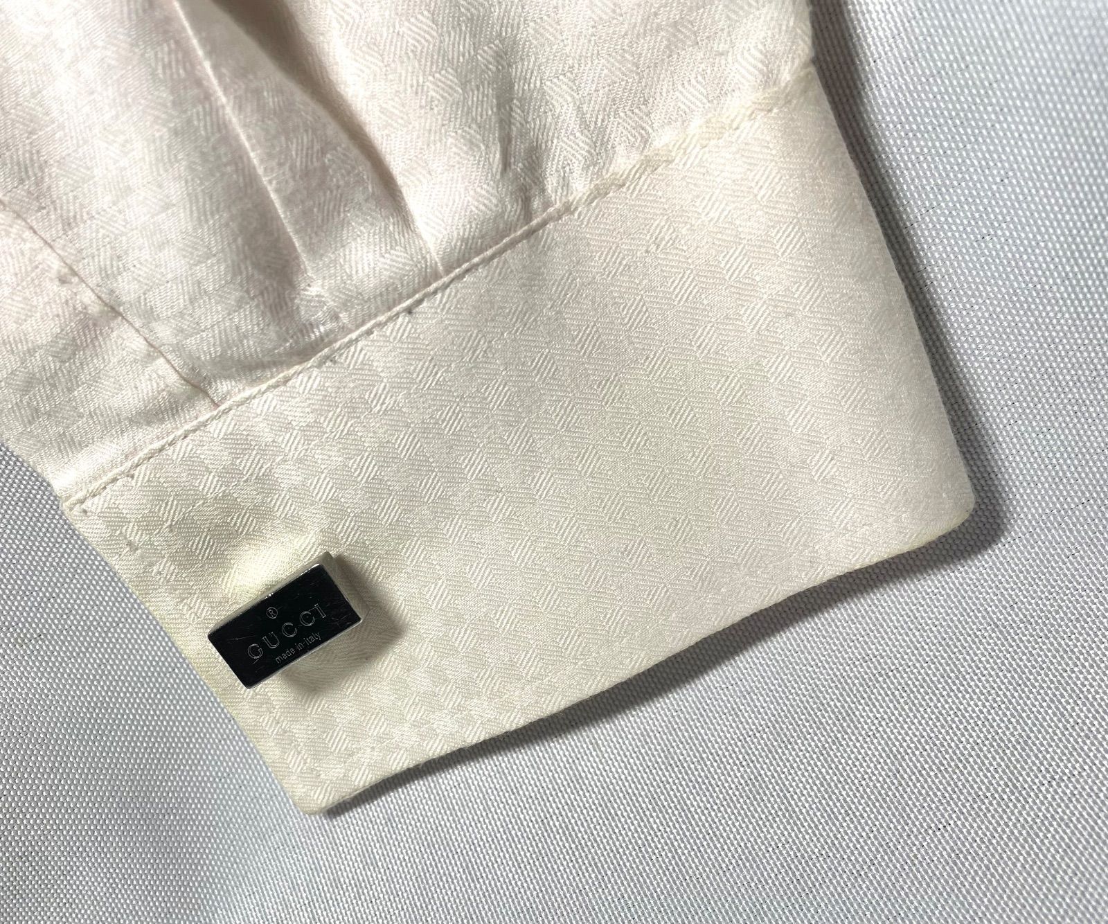 グッチ SV925 シルバー ロゴ スクエア カフス ボタン カフリンクス 楽天市場】グッチ カフス シルバー カフリンクス スクエア ロゴ SV925