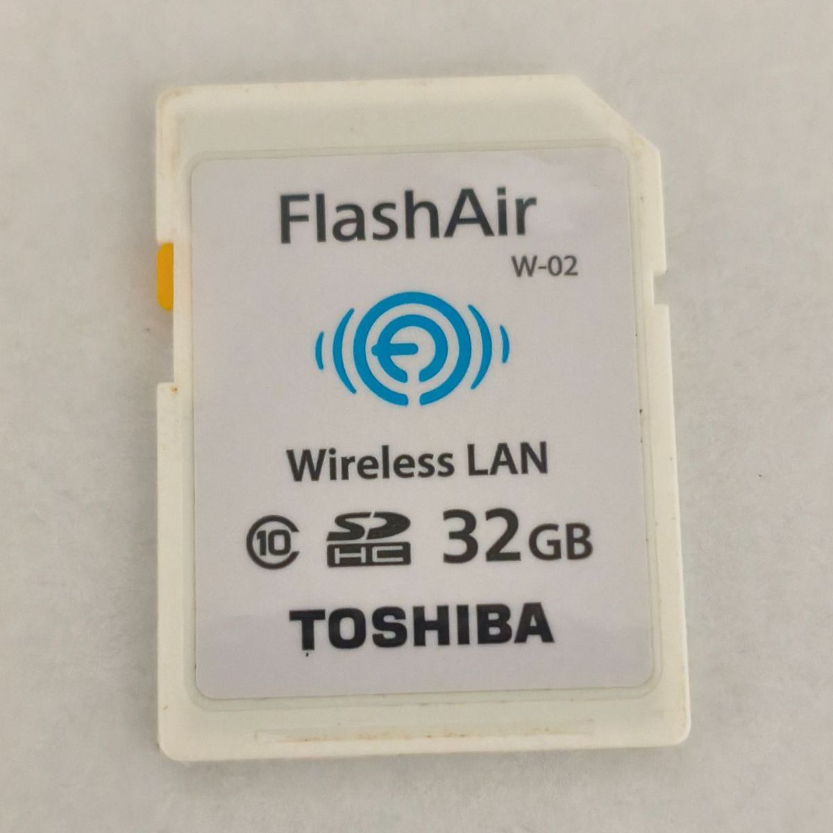 FlashAir W-02 SDHCカード 32GB Wireless LAN TOSHIBA class10