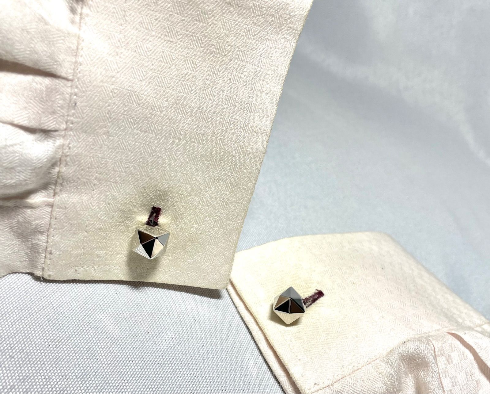 ST.Dupontデュポン　カフリンクス　❤︎ 希少 S.T.Dupont デュポン 立体3D ダイヤカットデザインカフス