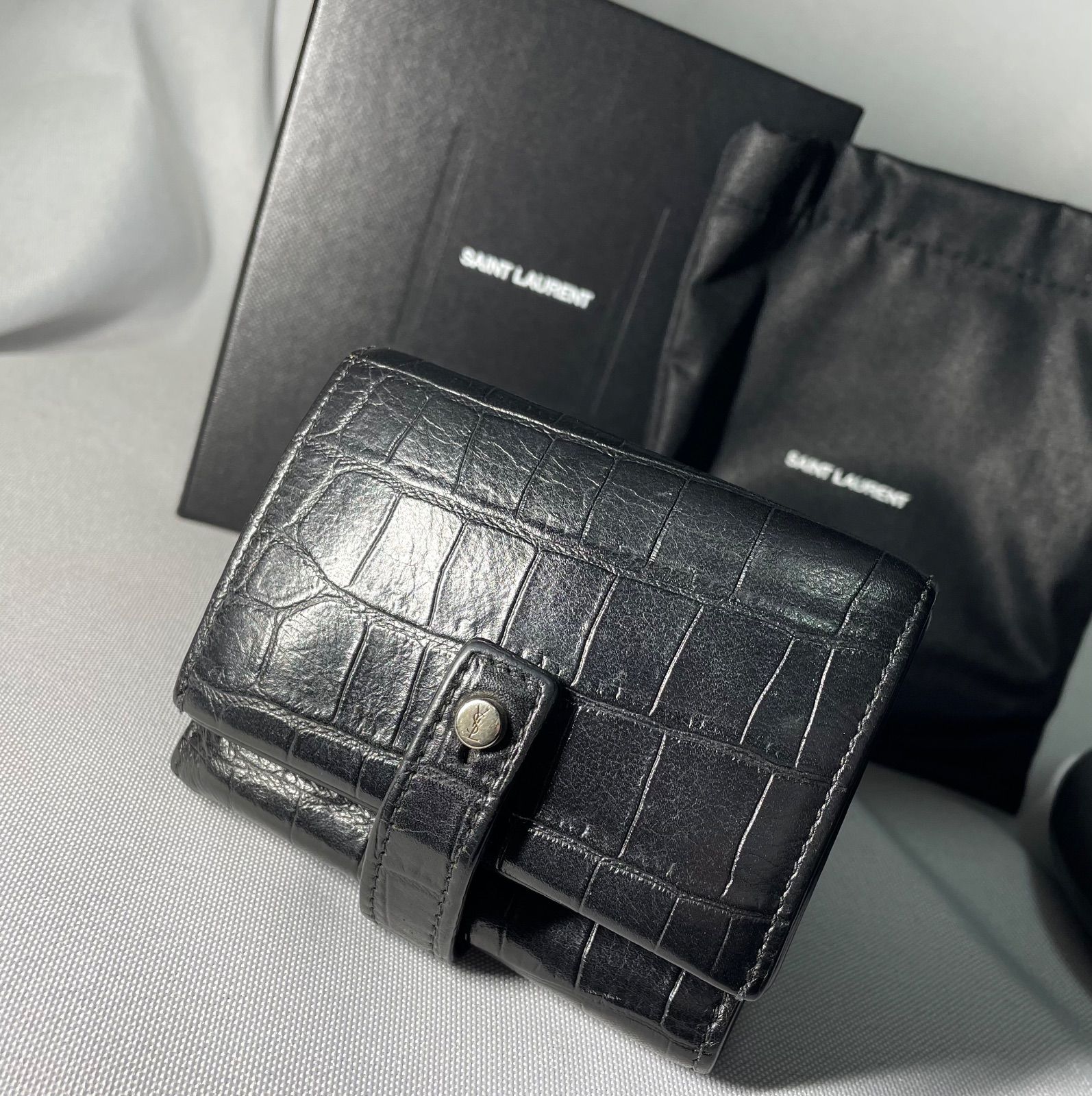 美品　サンローランパリ　タイニーウォレット　クロコ型押　レザー　アイボリー系 SAINT LAURENT サンローラン 3つ折り財布 タイニーウォレット