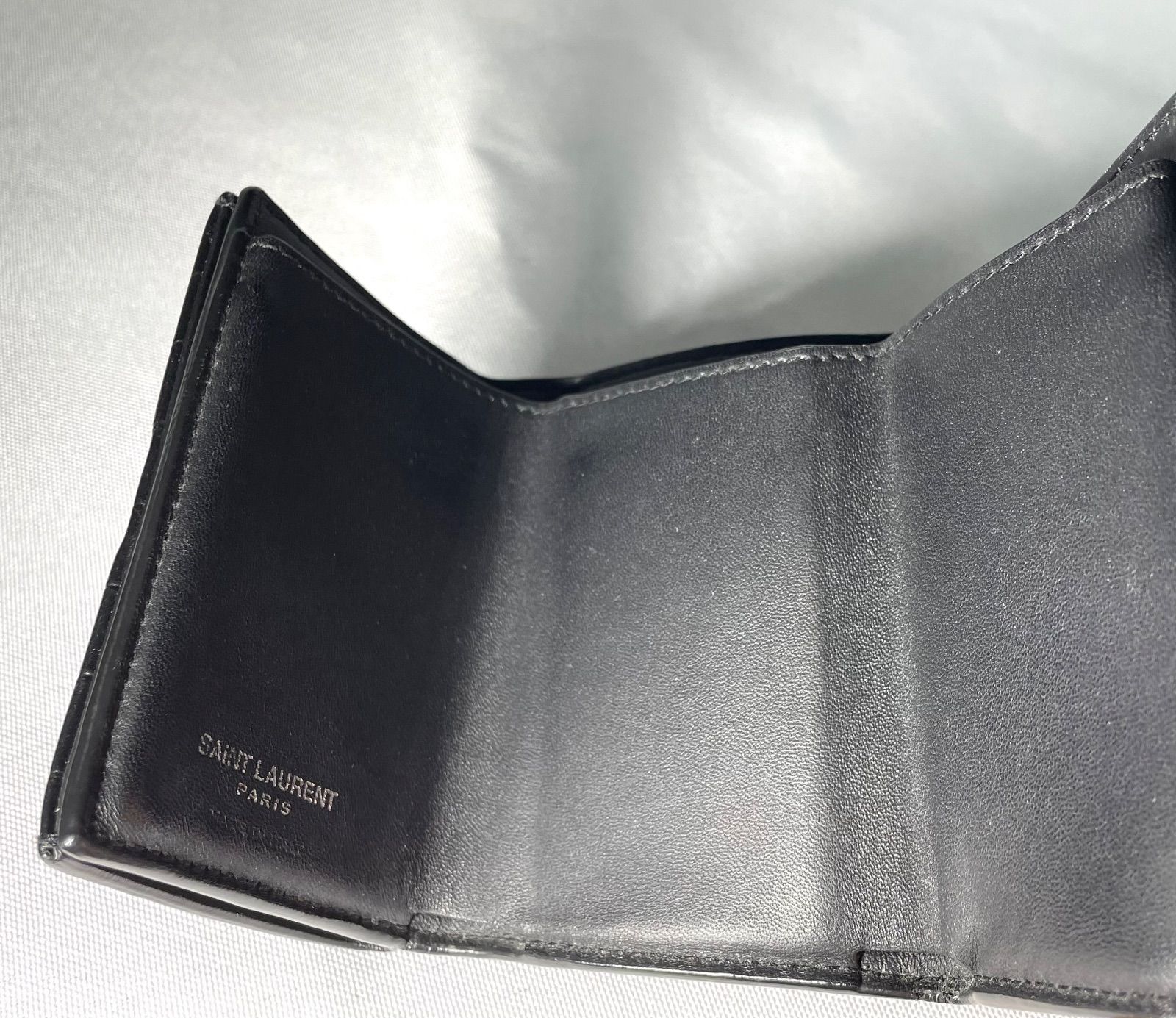 美品 Saint Laurent Paris サンローランパリ 三つ折りレザー財布 黒