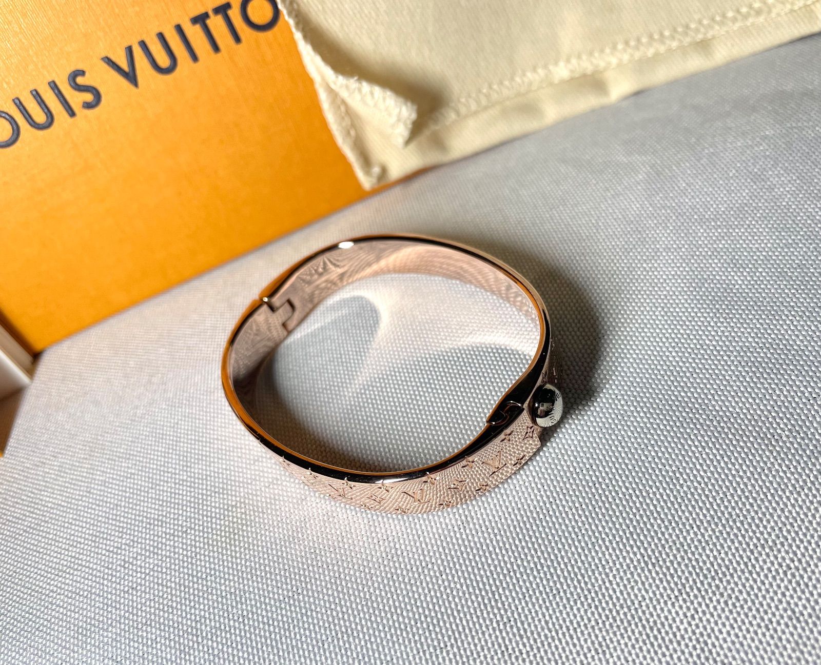 LOUISVUITTON ルイヴィトン カフナノグラム バングル M00253 ☆ルイヴィトン ブレスレット カフ・ナノグラム サイズS M00253 LOUIS