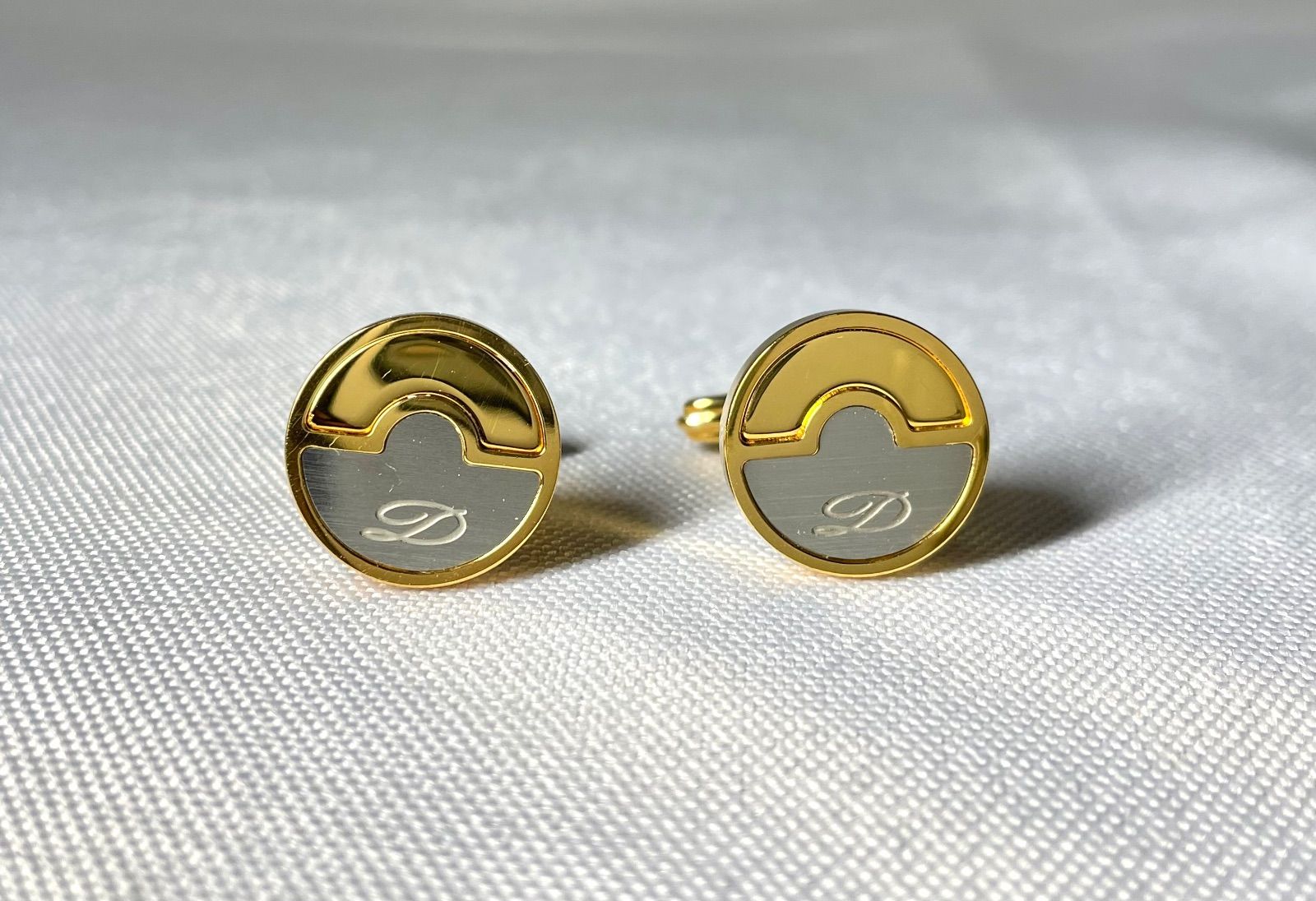 正規限定 デュポン リフレクション装飾 リバーシブルカフス シェル×黒×ゴールド 正規限定 デュポン リフレクション装飾 リバーシブルカフス シェル×黒