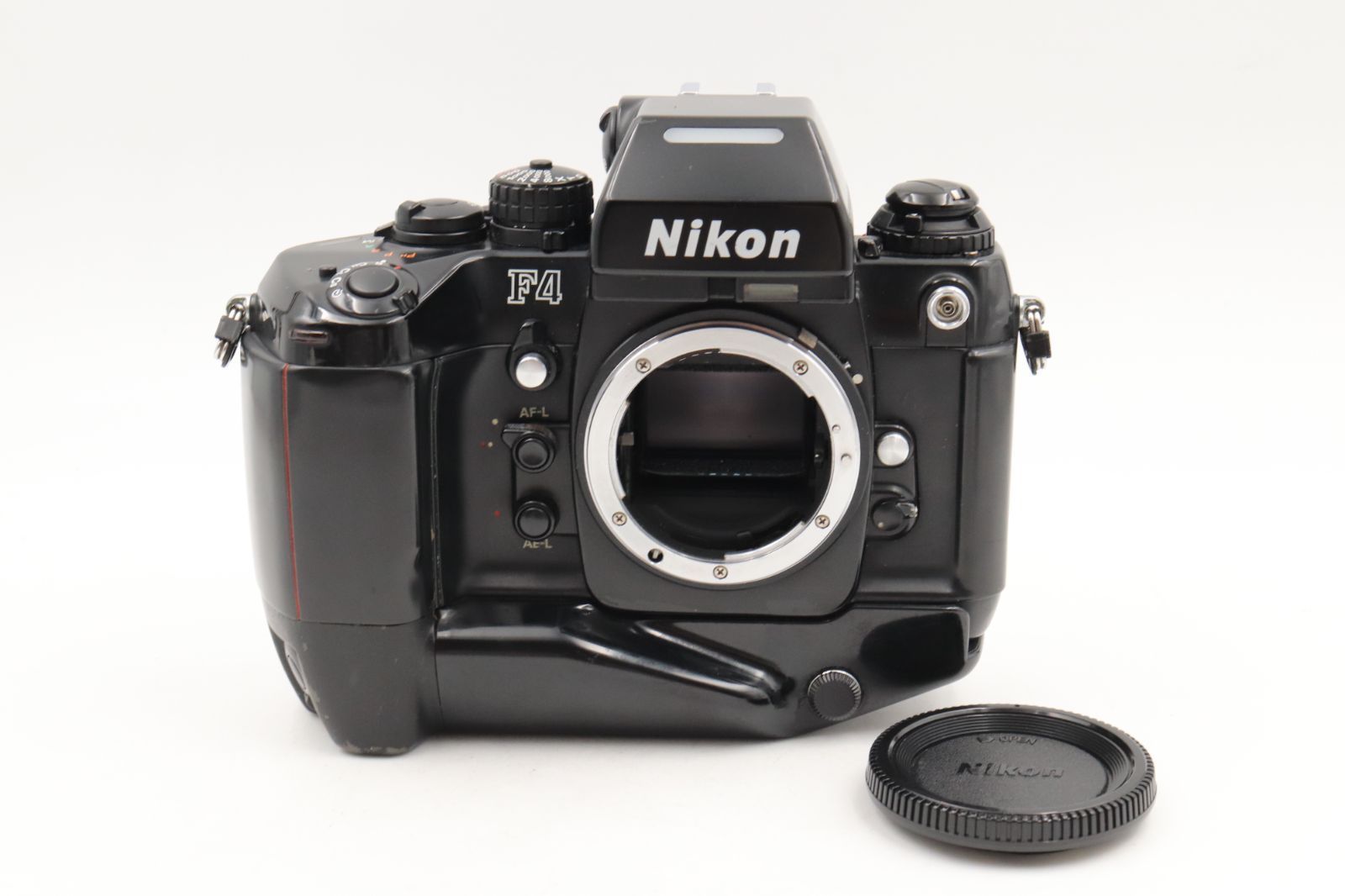 Nikon F4 一眼レフカメラ MB-21付きセット Nikon F4S (MB-21) 買ったんだけど。このデカい戦車みたいなカメラを