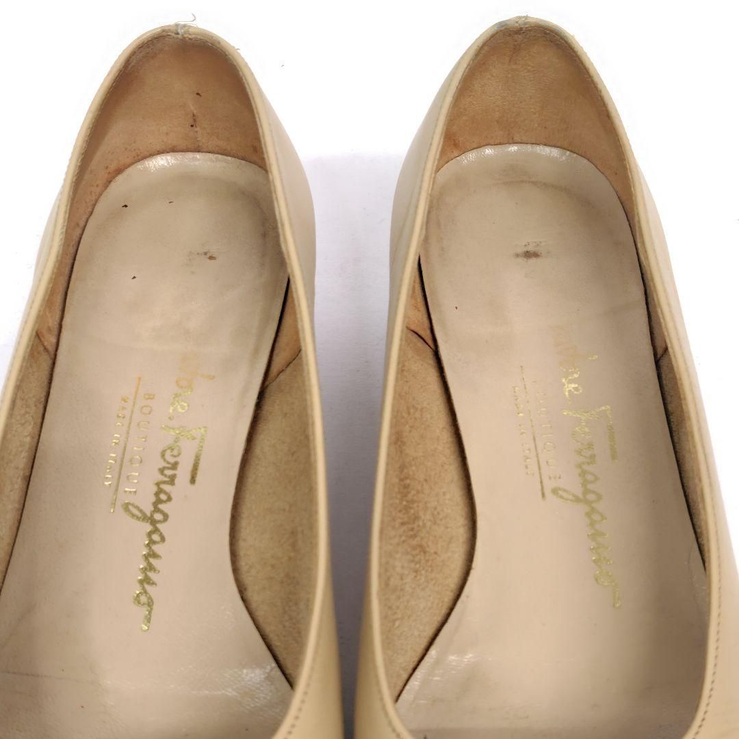 Salvatore Ferragamo フェラガモ 22.5cm パンプス 5.5C ヴァラ