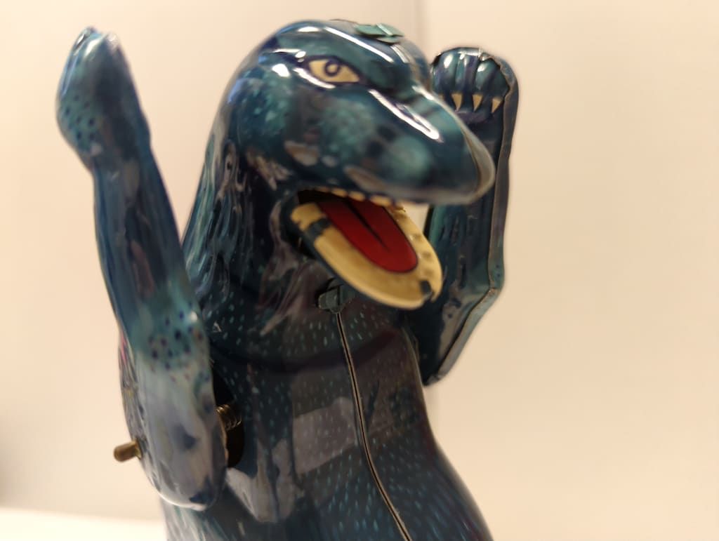 【絶版美品】ブリキゴジラ青 ビリケン商会フィギュア ゼンマイ仕掛けモスラ付き 絶版美品】ブリキゴジラ青 ビリケン商会フィギュア ゼンマイ仕掛け