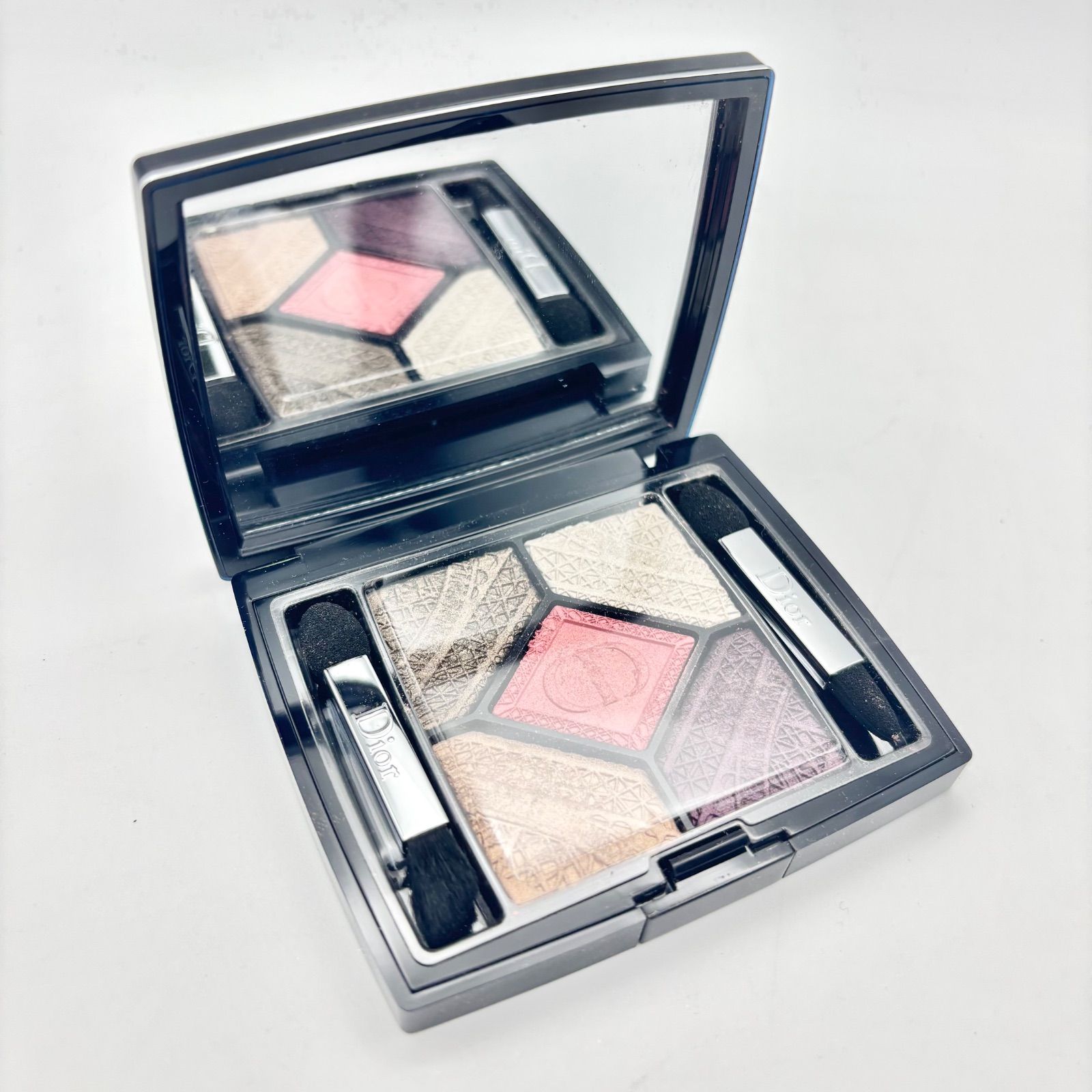 【未使用品】ChristianDior サンク クルール 806 キャピタル オブ ライト