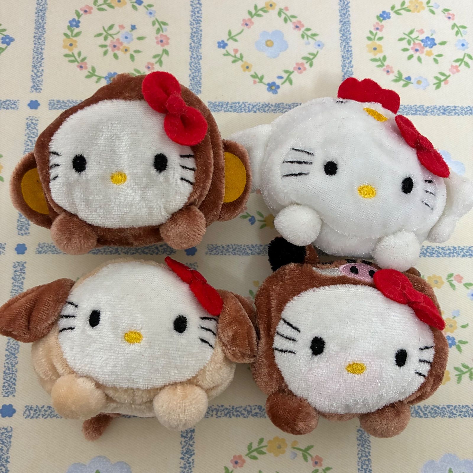 ハローキティ十二支おてだま＆迎春マスコット】ぬいぐるみお手玉