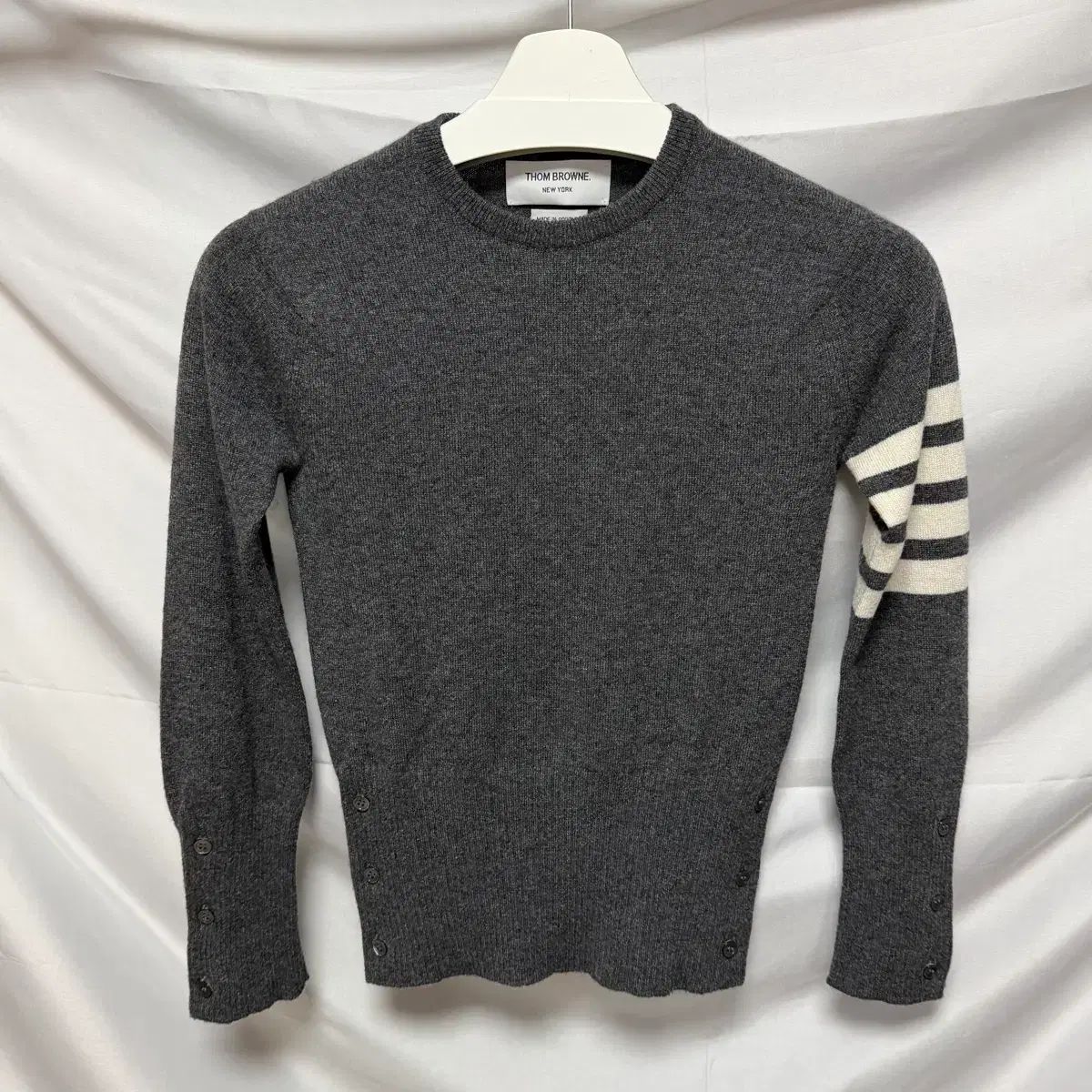 トムブラウン　ニット　38 S+級/38 トム・ブラウン カシミア レディースニット 百貨店購入 - メルカリ