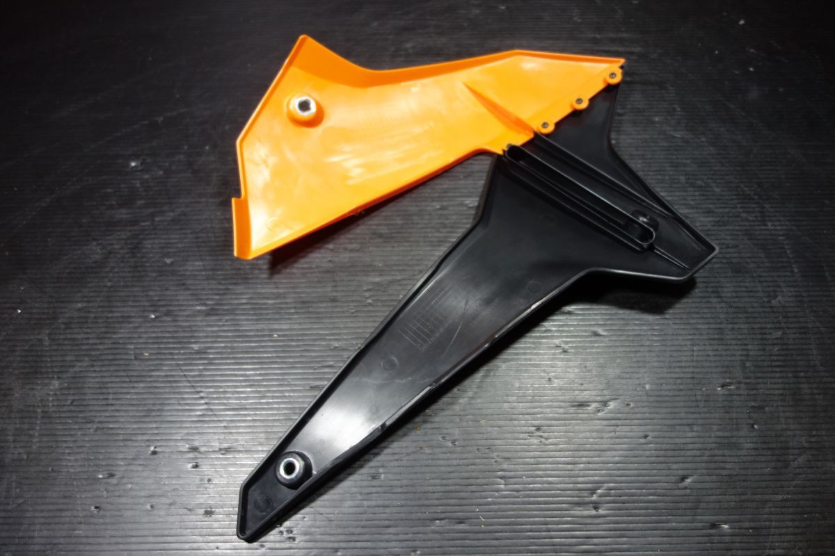 シュラウド サイドカウル タンク サイド カバー 左右セット 純正 D