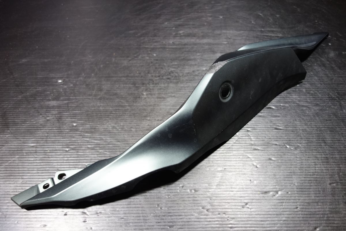 シートカウル テールカウル リアカウル 左 カワサキ 純正 ニンジャ