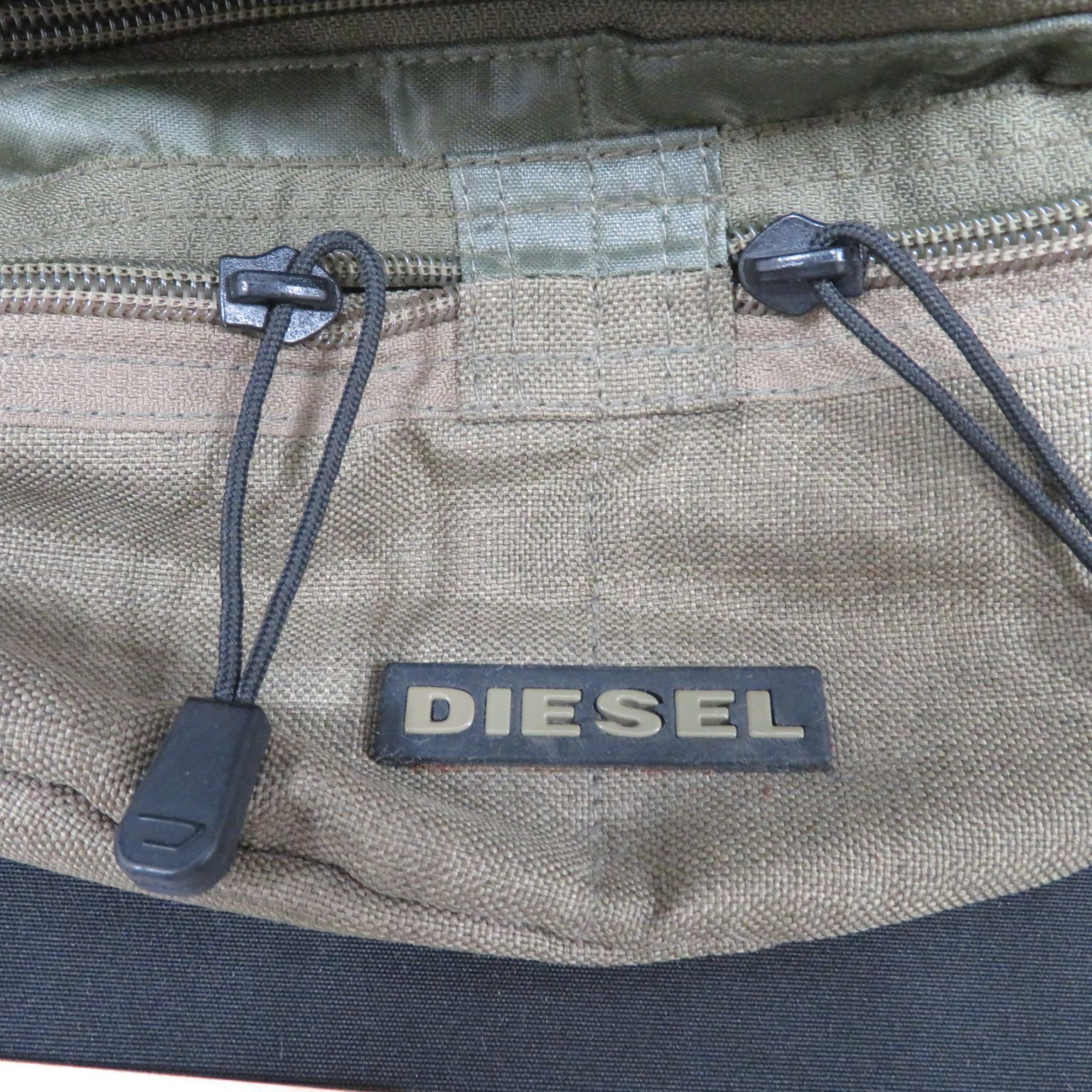 5356☆メンズショルダー□ボディバッグ□ディーゼル(DIESEL)□斜めがけ