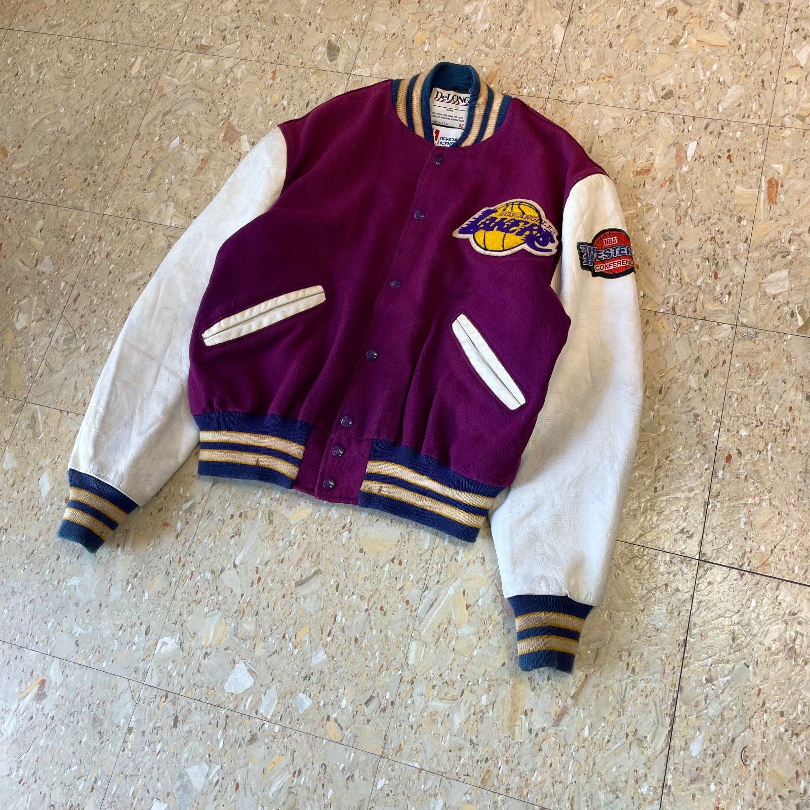 80s NBA Lakers スタジャン　USA製　DeLONG 80s〜 USA製 【NBA】 LA Lakers DeLONG製 スタジャン size.L - メルカリ