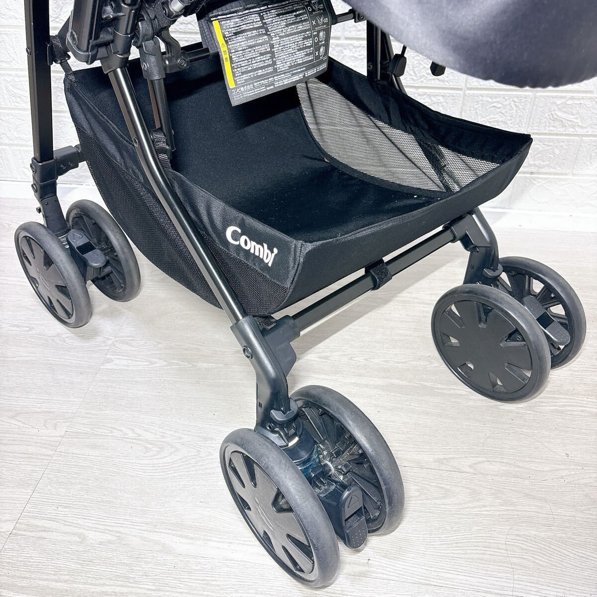 美品 コンビ クロスゴー4キャス エッグショック UU タンジェリン