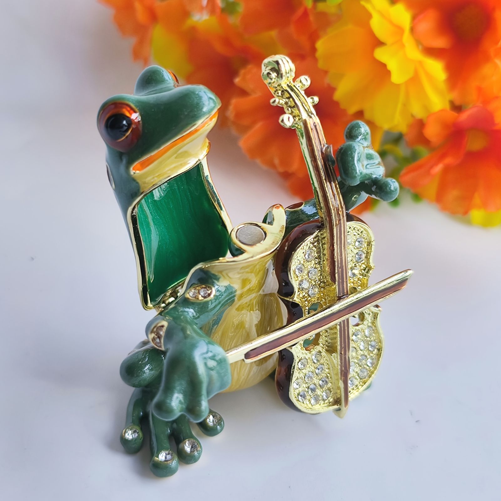 小物入れ 鍵置き 置物 インテリア オブジェ マイクを持っているカエル