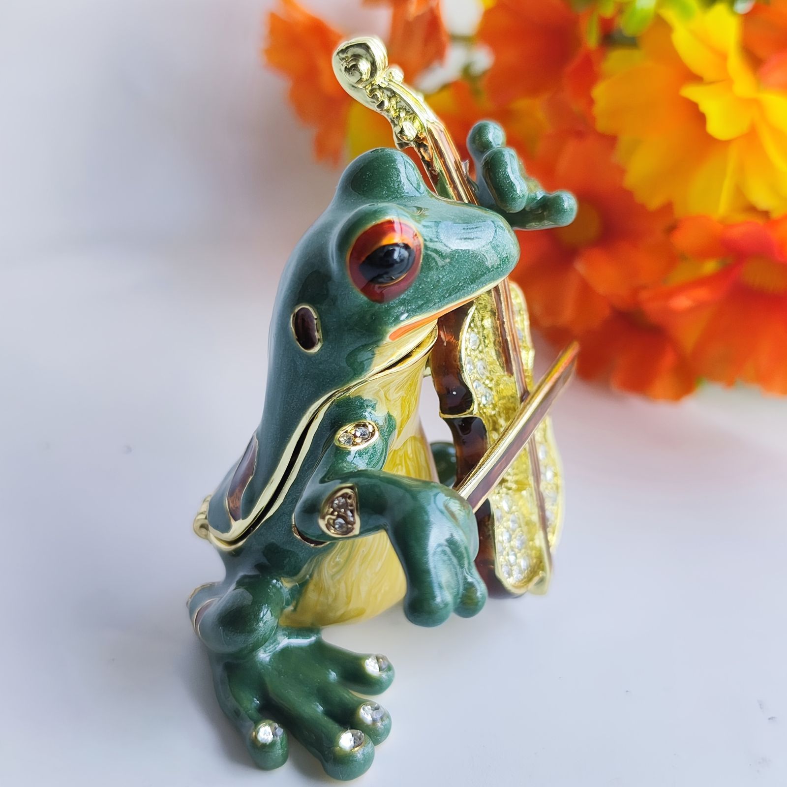 小物入れ 鍵置き 置物 インテリア オブジェ マイクを持っているカエル