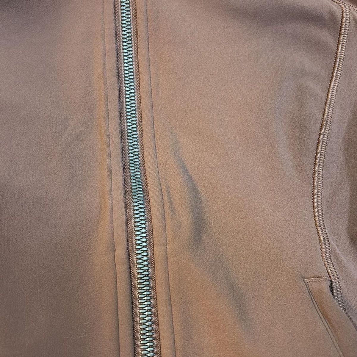 lululemon(ルルレモン) パーカー サイズ6 M レディース新品同様