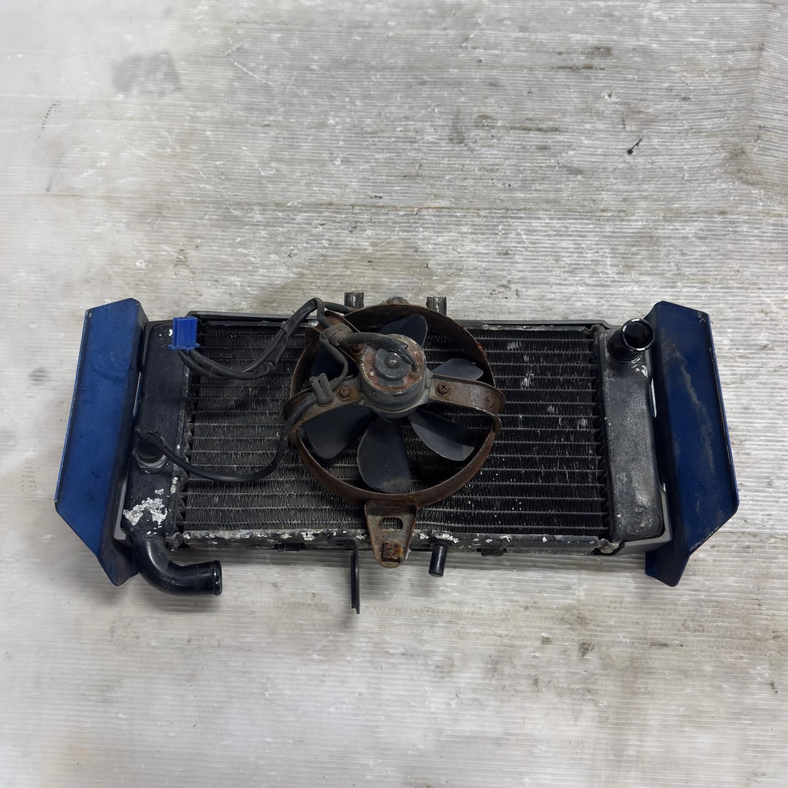 HONDA CB400SF NC31 ラジエーター ファン ホンダ - メルカリ