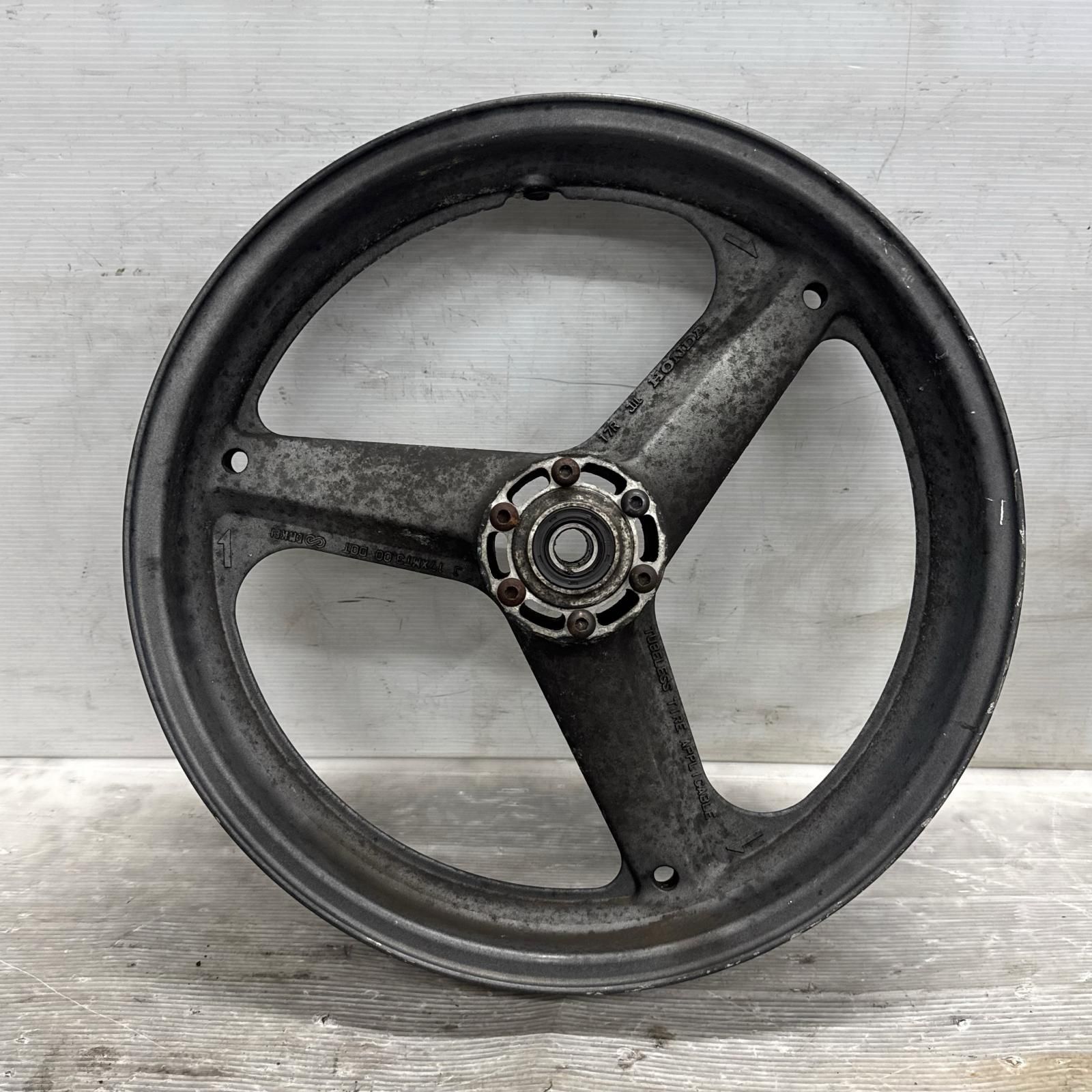 CB400SF NC31フロントホイール中古 HONDA CB400SF NC31 フロントホイール ホンダ - メルカリ