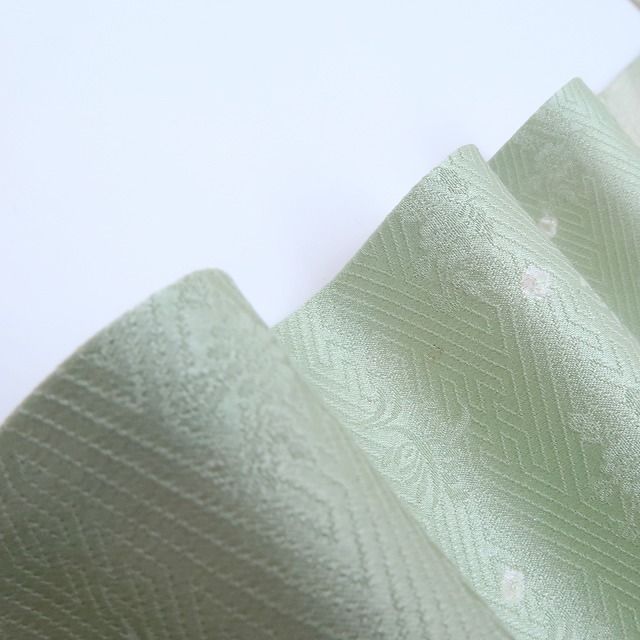 Y3892◇美品 正絹 金糸刺繡 縫い一つ紋 手縫い仕立て 牡丹 訪問着 着物 Y3892◇美品 正絹 金糸刺繡 縫い一つ紋 手縫い仕立て 牡丹 訪問着 着物