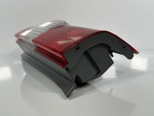 新品/即納 160系 プロボックス NCP160V NSP160V 後期 純正 右