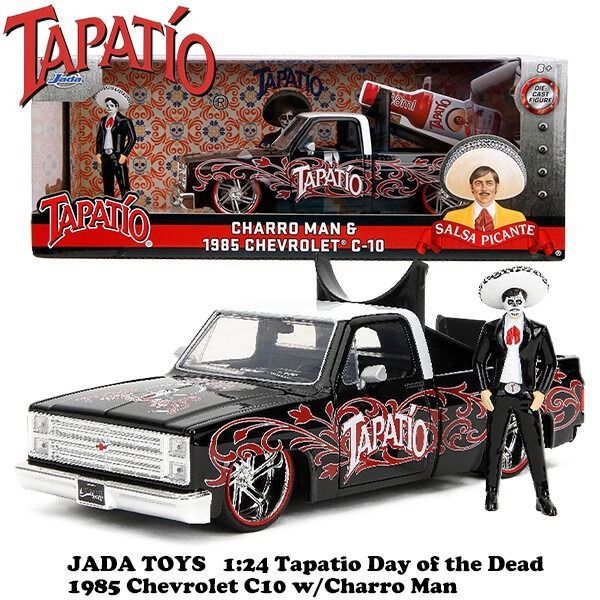 1 24 TAPATIO Day of the Dead 1985 Chevrolet C 10 with Charro Man ミニカー アメリカン雑貨