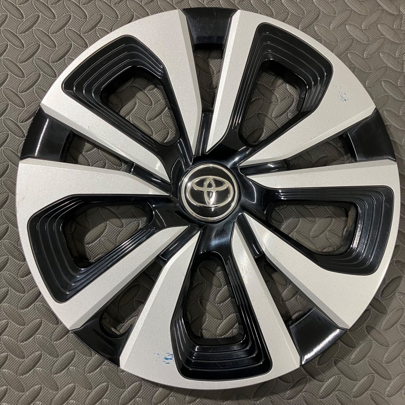 トヨタ プリウス 50系 後期 ホイールキャップ ホイールカバー 純正 