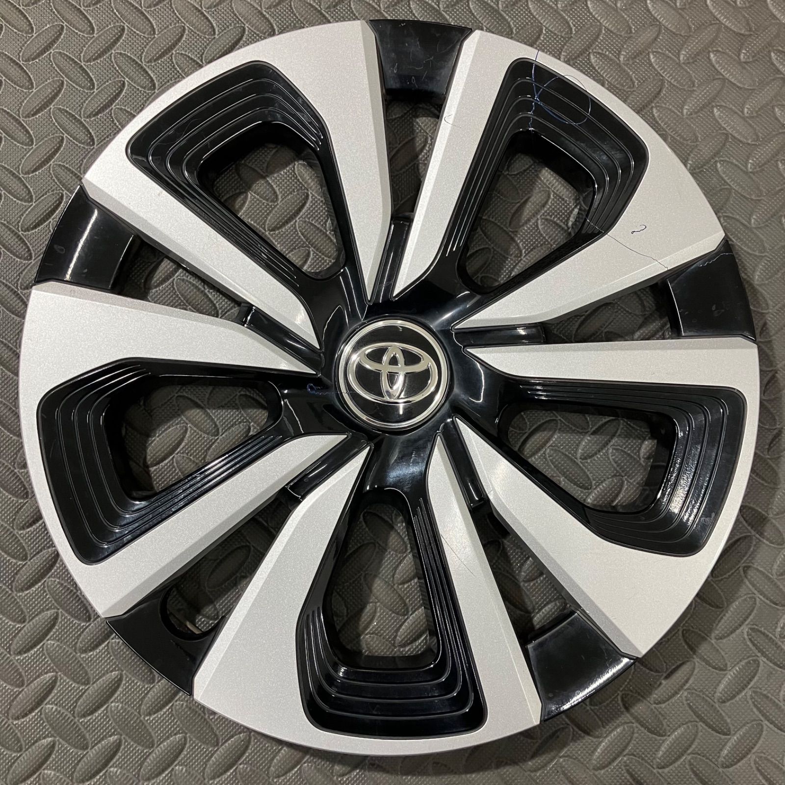 トヨタ プリウス 50系 後期 ホイールキャップ ホイールカバー 純正 