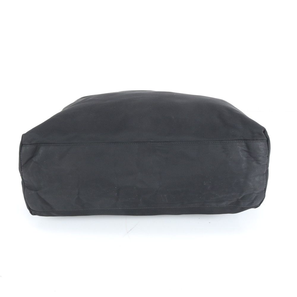 【極美品】PRADA テスートナイロン　ケース　トライアングルロゴ　黒 極美品】PRADA テスートナイロン ポーチ トライアングルロゴ 黒