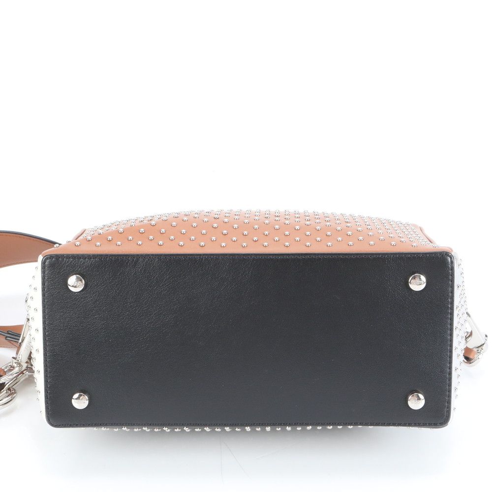 新品同様 トッズ ゴンミーニ スタッズ レザー 2WAY ロゴ チェーン