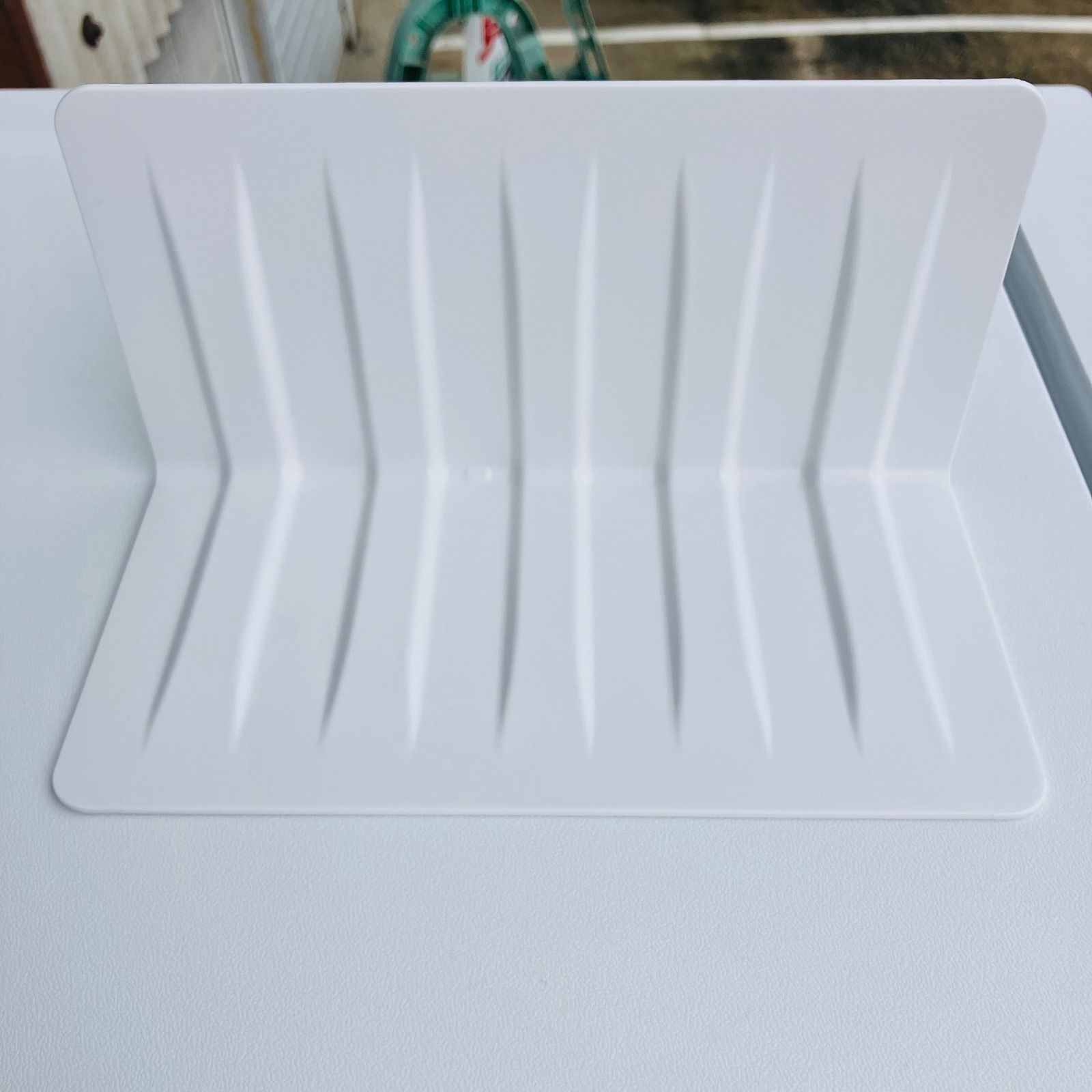 12r57. ハイアール 121L 冷凍冷蔵庫 OBBR-121A 2025年製 中古品 美品